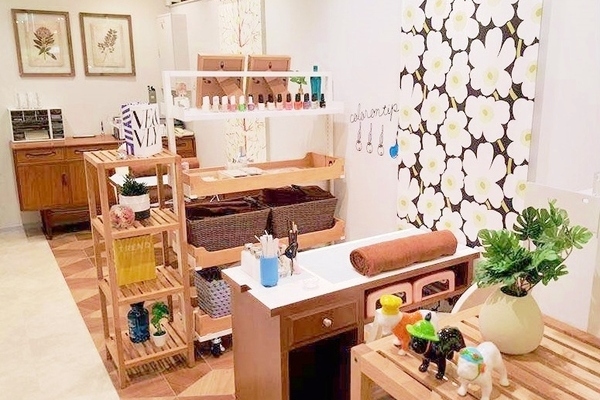 Nails by Ten 天神ビブレ店